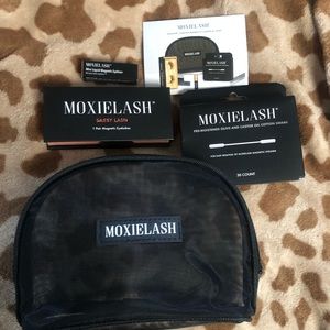 Moxielash bundle with mini magnetic liner, lashes and swabs